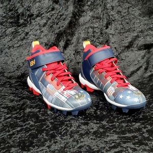 Boys Under Armour Bryce Harper 5 Mid Cleats Red White and Blue USA Sz 2Y